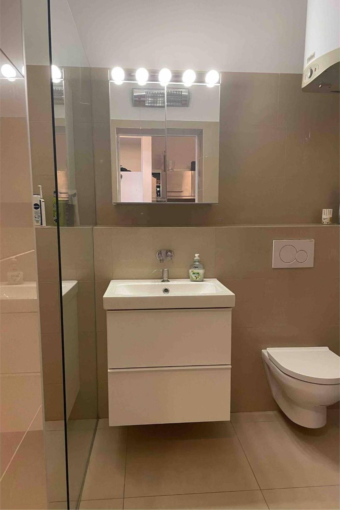 Vienna City Crown Apartment Naschmarkt U4 Bagian luar foto